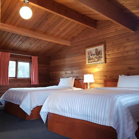 Rocky Inn Valemount Ngoại thất bức ảnh