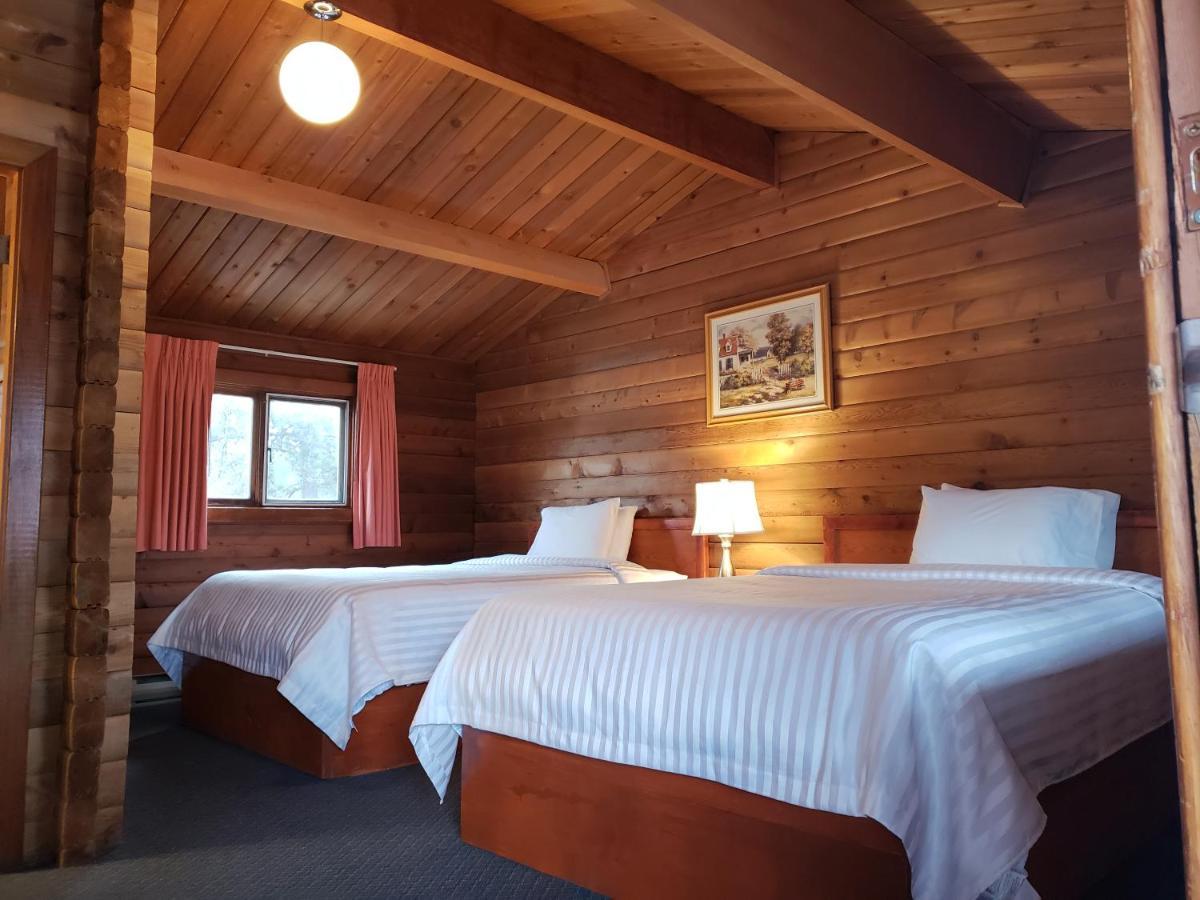Rocky Inn Valemount Ngoại thất bức ảnh